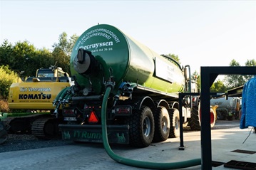 Levering van proper water voor regenputten en sproeien op afstand
